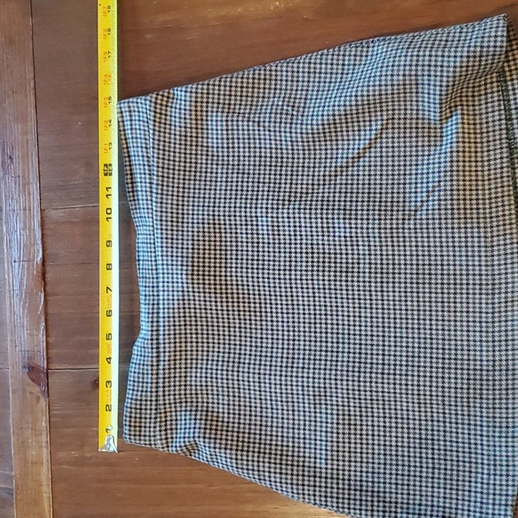 American Eagle Plaid Skirt - Picture 7 of 12